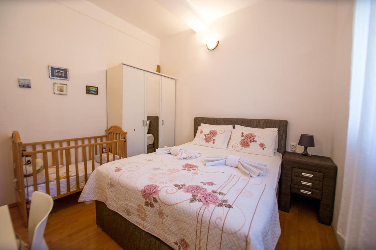Apartments Kovacevic Petrovac Eksteriør bilde